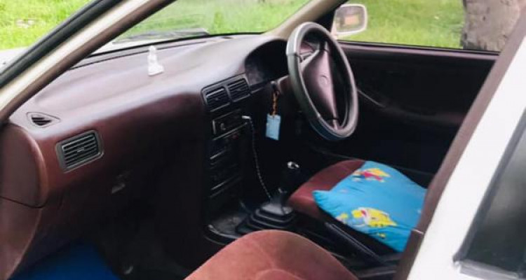 NISSAN DOCTOR SUNNY 1990