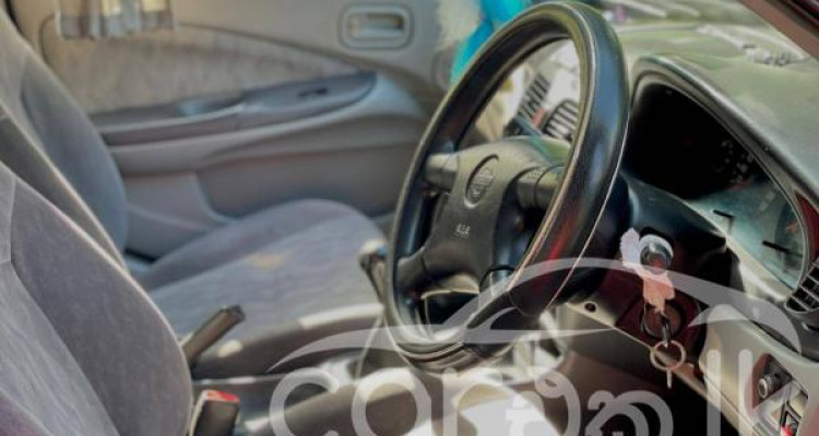 NISSAN SUNNY 2000