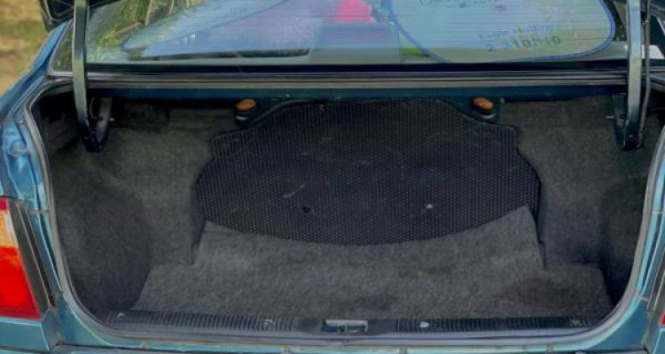 NISSAN SUNNY 2000