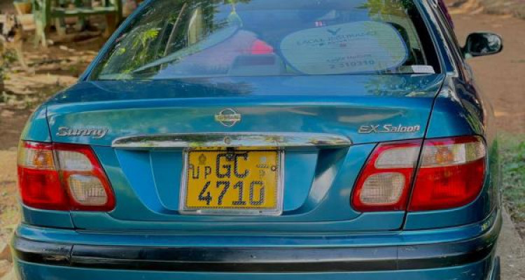 NISSAN SUNNY 2000