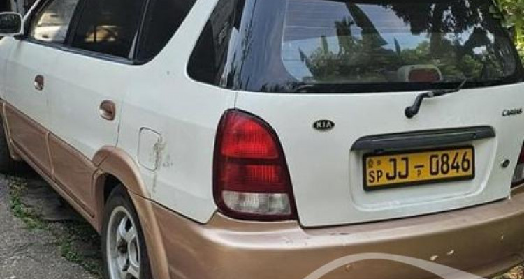 KIA CARENS 2001
