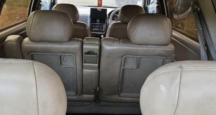 KIA CARENS 2001