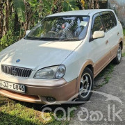 KIA CARENS 2001