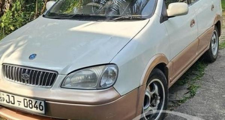 KIA CARENS 2001