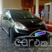 HONDA FIT SHUTTLE 2011