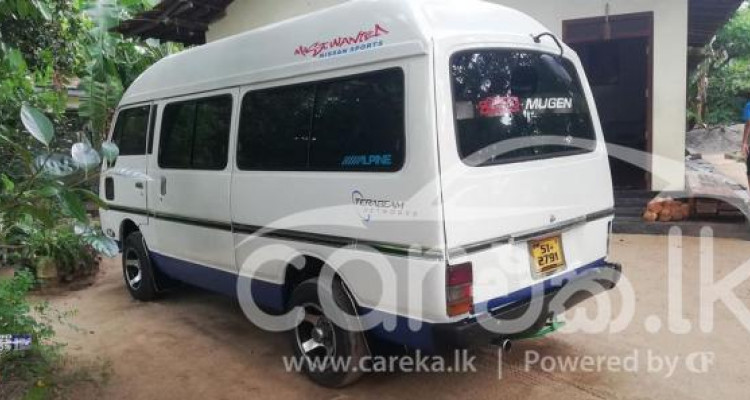 NISSAN CARAVAN 1985