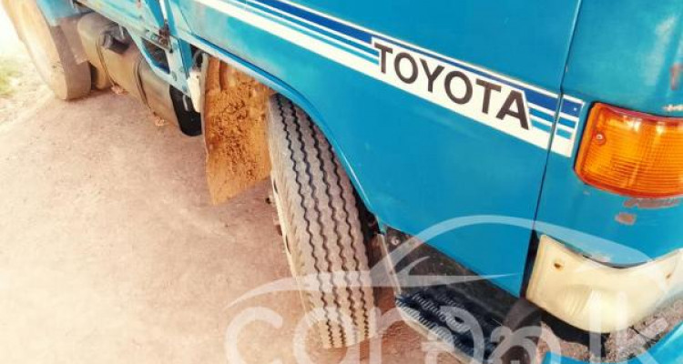 TOYOTA TOYOACE 2000