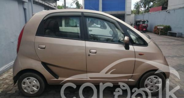 TATA NANO LX 2012