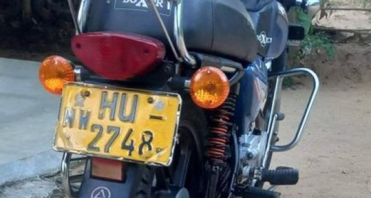 BAJAJ BOXER 2004