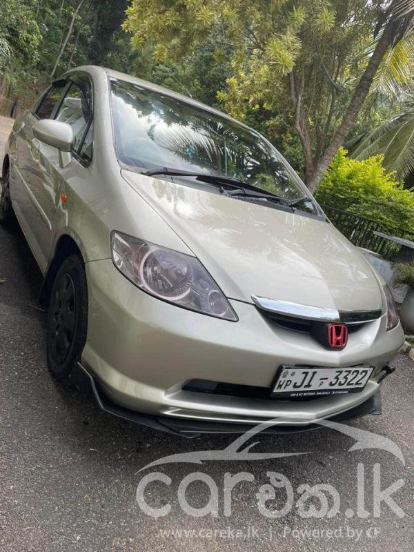 HONDA FIT ARIA 2004