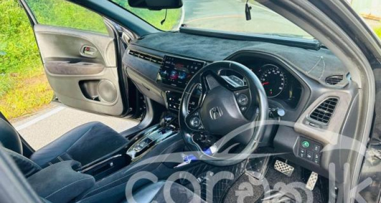 HONDA VEZEL RS 2016