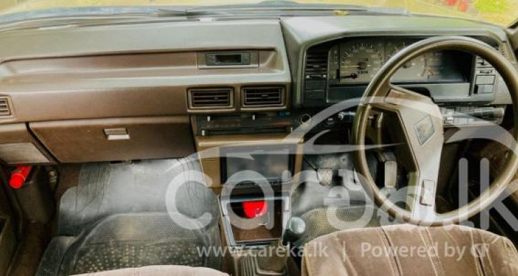 TOYOTA COROLLA AE81 1987