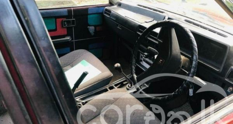 MITSUBISHI LANCER BOX 1980