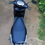 MAHINDRA GUSTO 2015