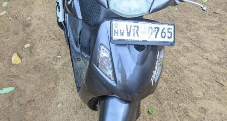 Pleasure scooty 2010 model cheap