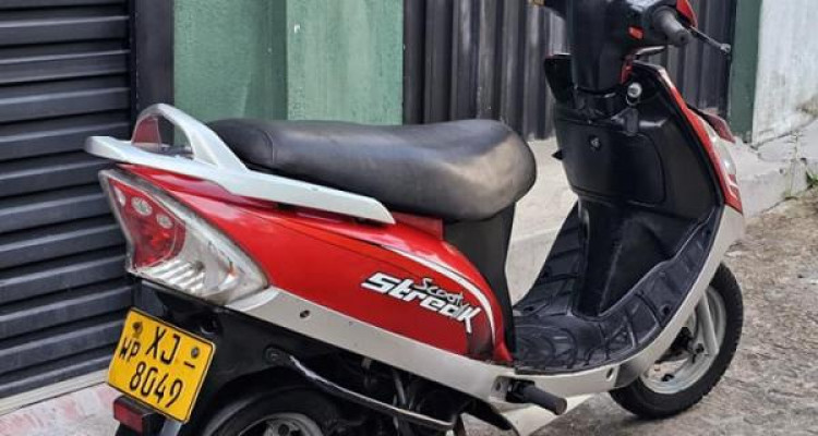 TVS SCOOTY STREAK 2012