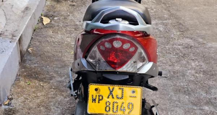 TVS SCOOTY STREAK 2012