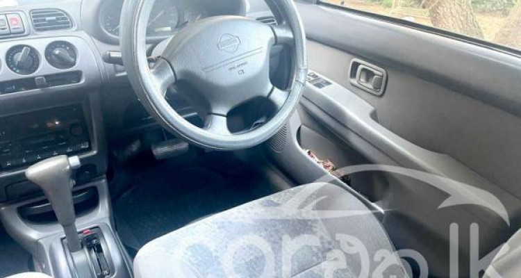 NISSAN MARCH K11 2000