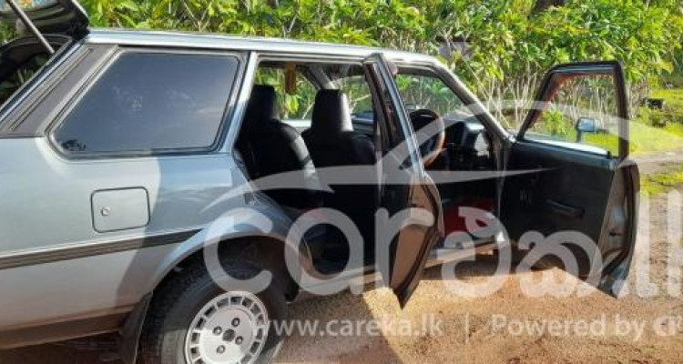 TOYOTA COROLLA DX WAGON 1984