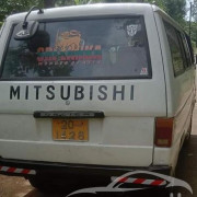 MITSUBISHI L300 1986