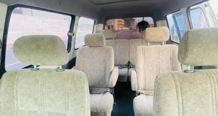 TOYOTA NOAH CR42 2001
