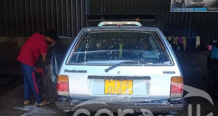 MAZDA WAGON 1987