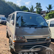 TOYOTA HIACE 1995