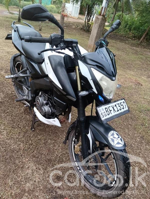 BAJAJ PULSAR NS 2017