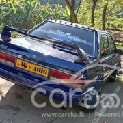 MAZDA 323 1988