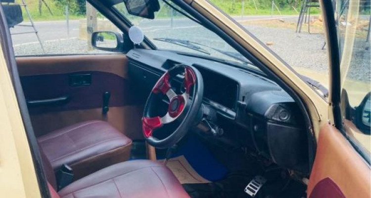 MITSUBISHI COLT 1982