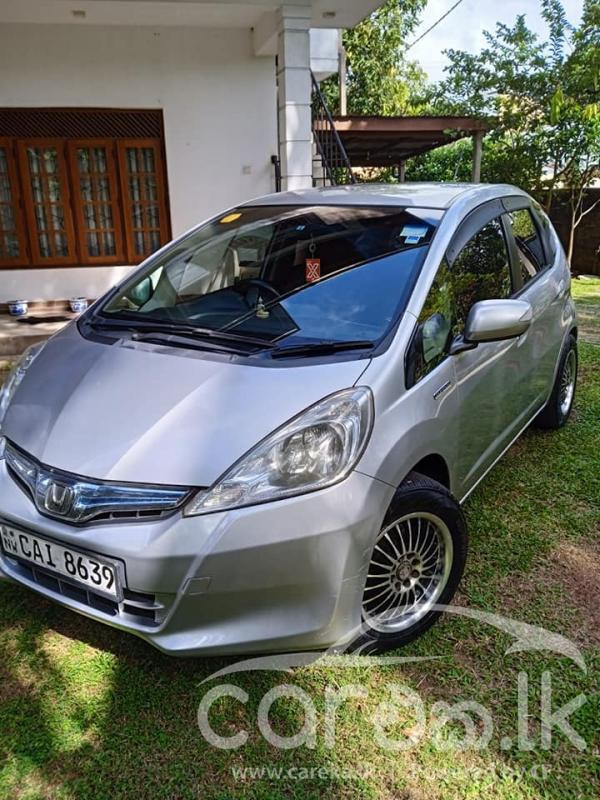 HONDA FIT GP1 2013