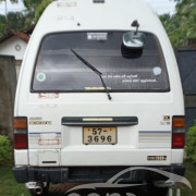 NISSAN CARAVAN 1990