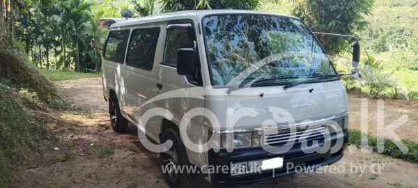 NISSAN CARAVAN 1997