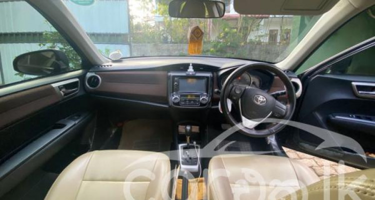 TOYOTA AXIO 2013