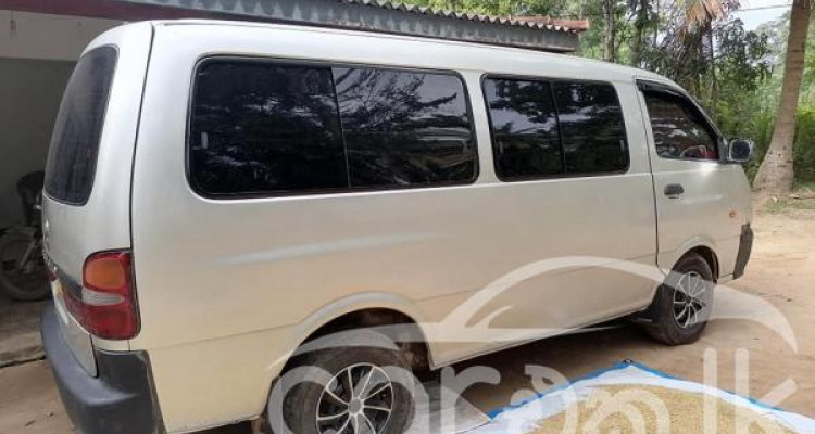 KIA PREGIO 2002