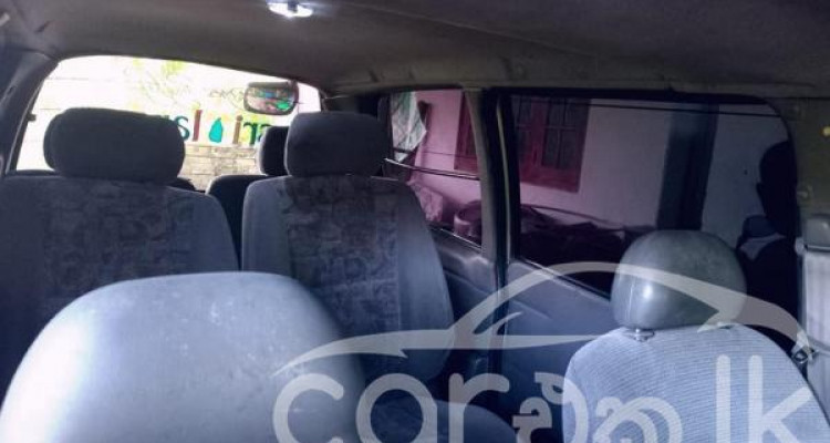 NISSAN SERENA 2003