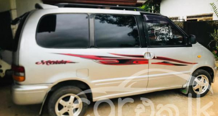 NISSAN SERENA 2003