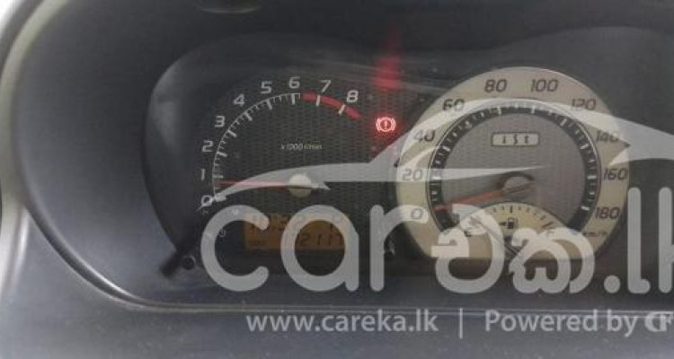TOYOTA IST 2005