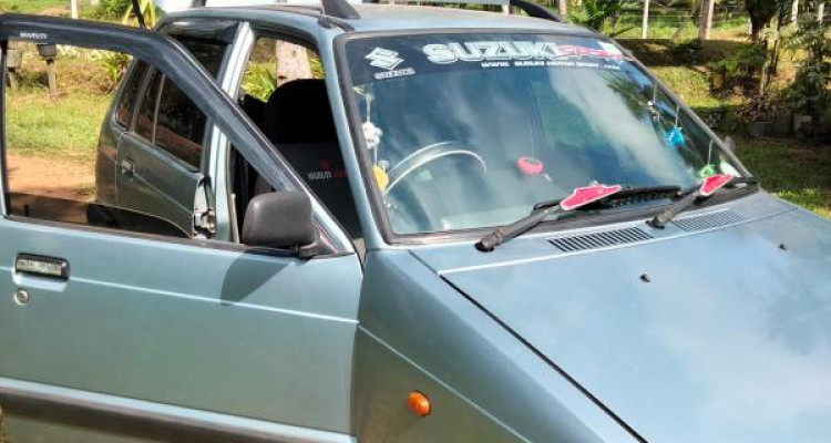 SUZUKI MARUTI 800 2005
