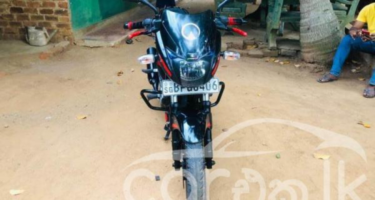 BAJAJ PULSAR 180 2017