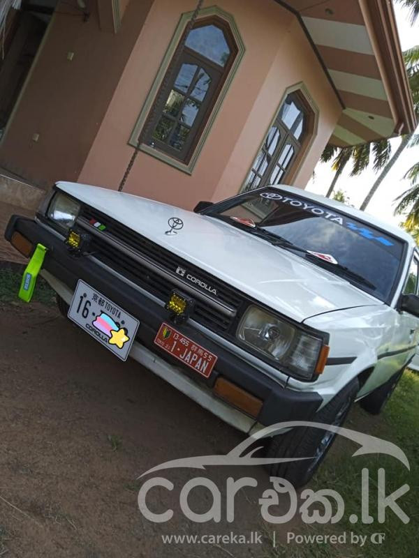 TOYOTA COROLLA DX WAGON KE72 1986