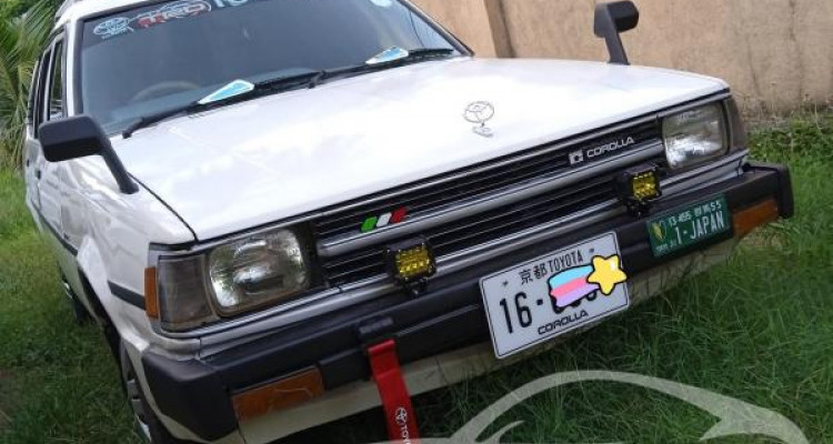 TOYOTA COROLLA DX WAGON KE72 1986