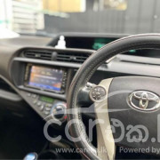 TOYOTA AQUA 2012