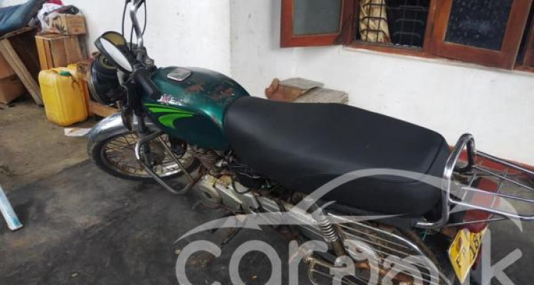 BAJAJ BOXER 2006