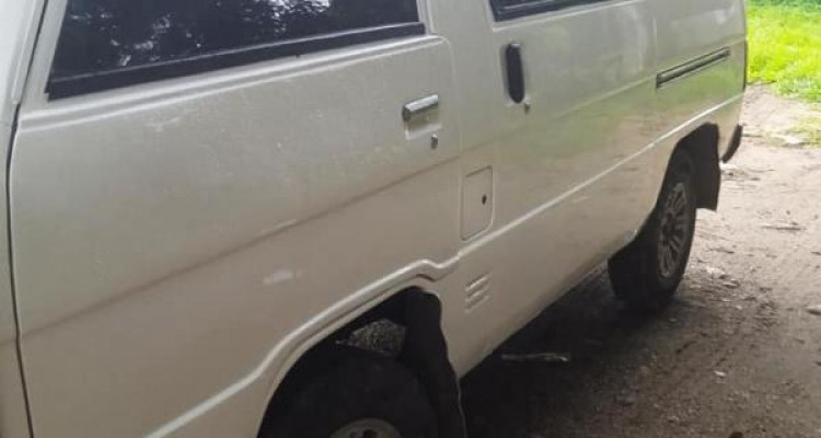 MITSUBISHI DELICA L300 1981