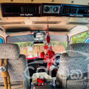NISSAN CARAVAN 1992