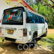 NISSAN CARAVAN 1992