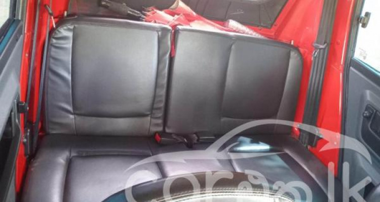 BAJAJ QUTE 2019