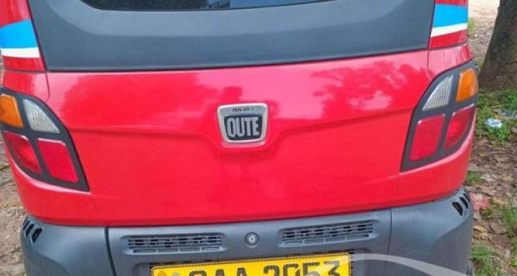 BAJAJ QUTE 2019