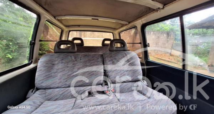 NISSAN VANETTE 1990